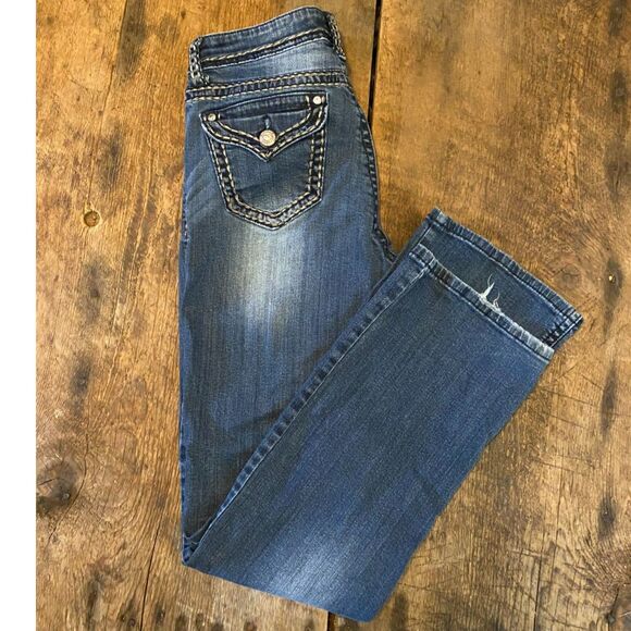 Shyanne Anne Bootcut Distressed Denim Jeans Size 32R - Picture 2 of 9